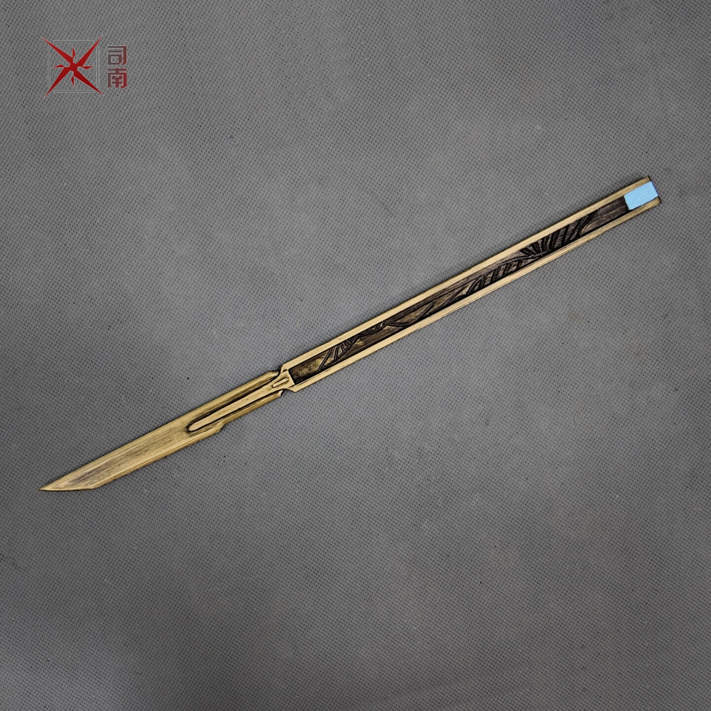 Anime Wuthering Waves LUUK HCR - مراجعة Cosplay Prop Knife وسعره