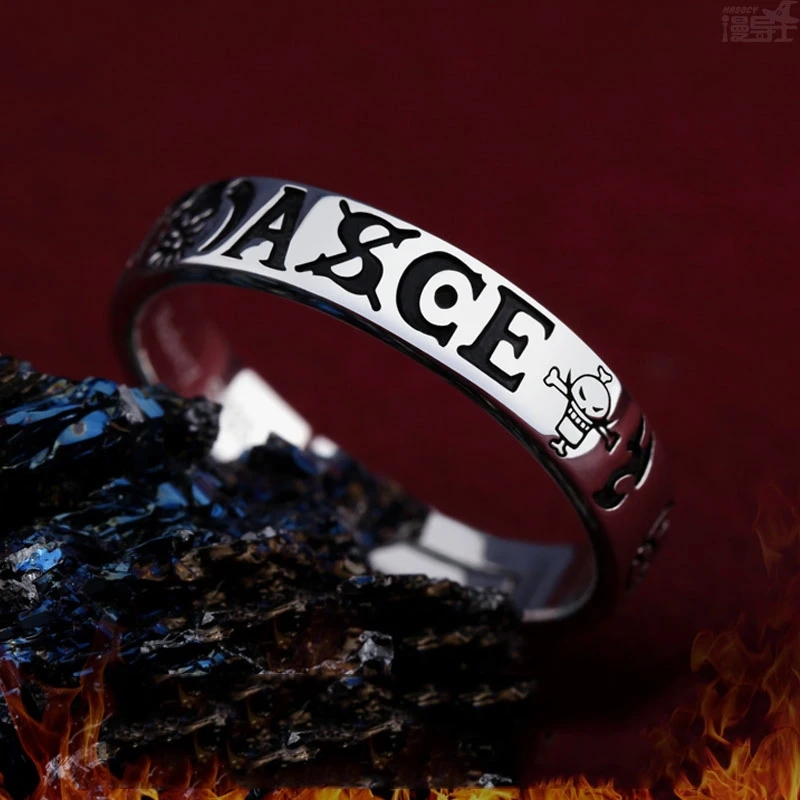 Anime ONE PIECE Trafalgar D Wa - مراجعة Cosplay Prop Designer وسعره